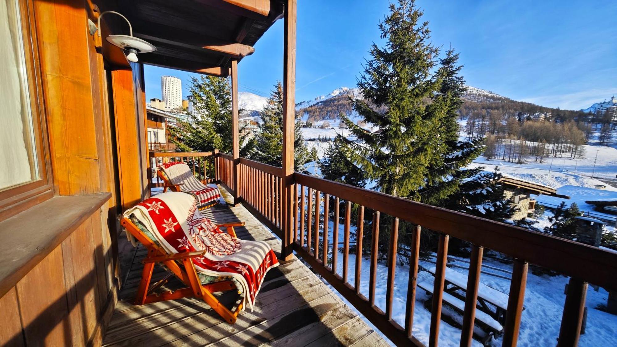 فيلا Hostdomus - Imperial Chalet سيستريير المظهر الخارجي الصورة